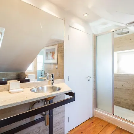 Flh Chiado Skyline Lägenhet *